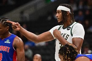 特纳：赛季中我听的都是我会得到满意报价 但哈利受伤后情况变了